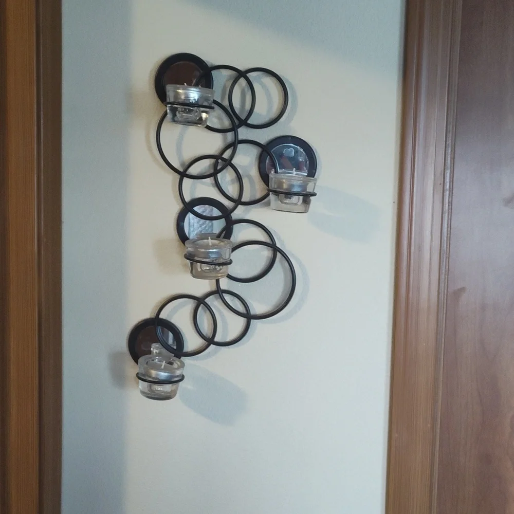 Wall hanging candle